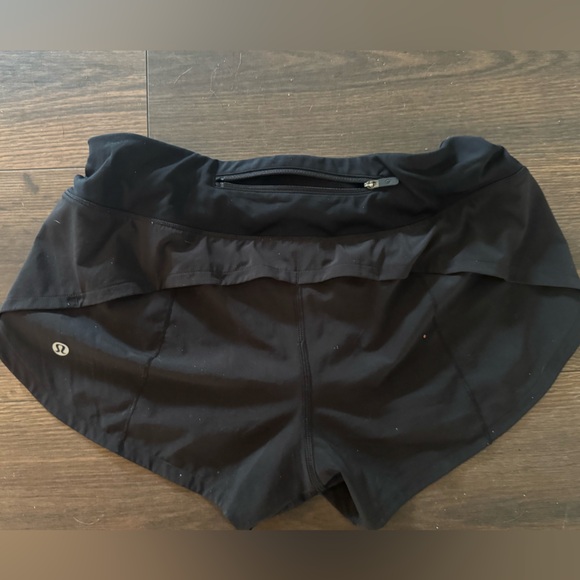 Lululemon Women’s Shorts - Picture 3 of 3